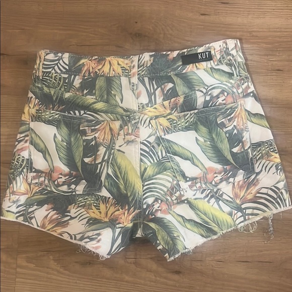 KUT Tropical Print Women's Shorts - Picture 4 of 9